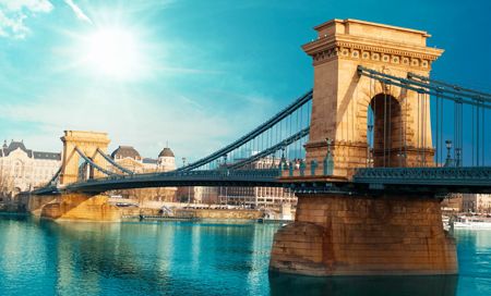 Budapest - Puente Todos los Santos desde Madrid